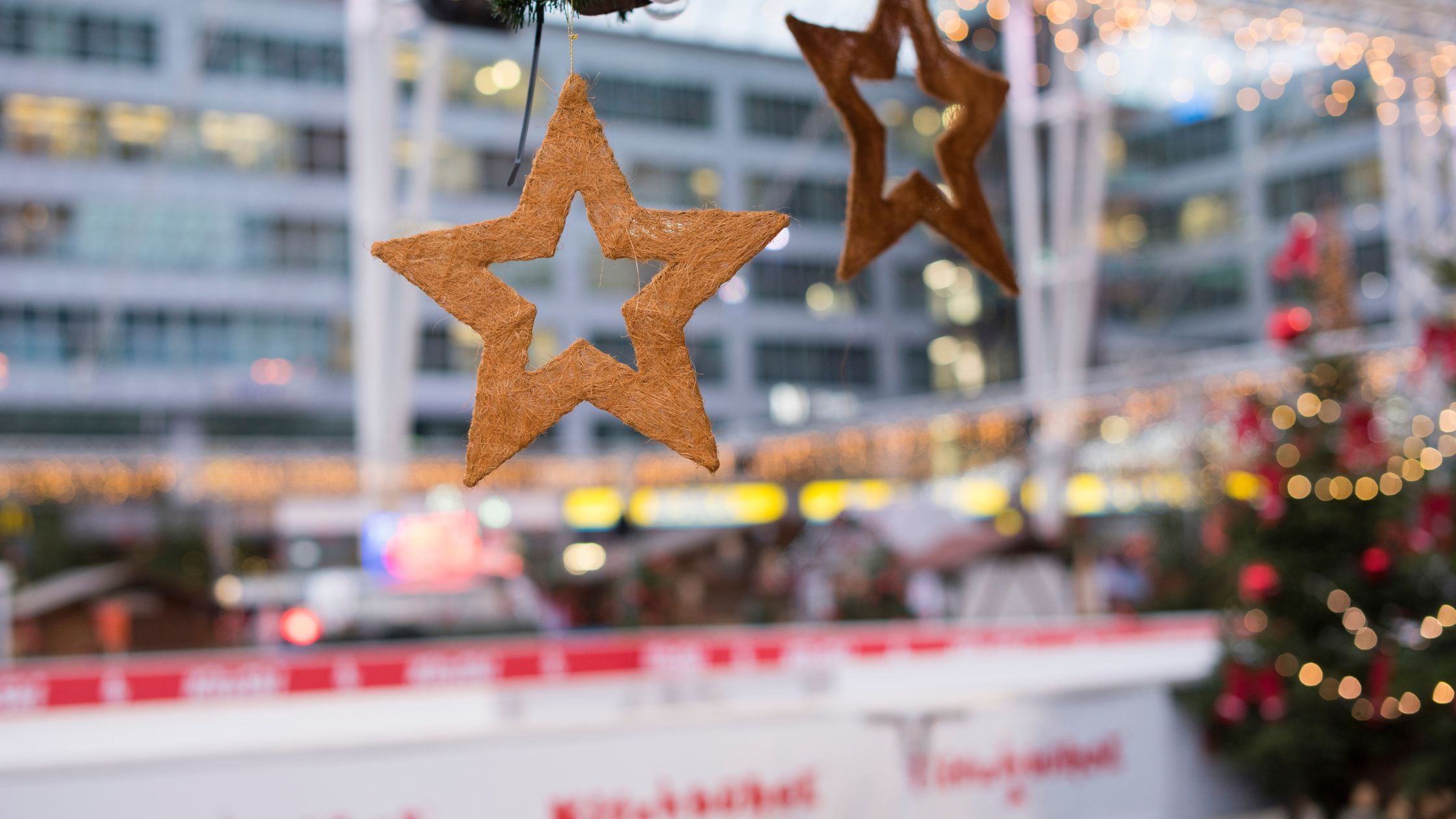 Traveling to India over Christmas doesn't have to break the bank. With strategic planning, smart use of technology, and a bit of flexibility, you can find affordable flights that allow you to enjoy the festive season without financial fret.